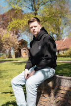 Zwarte Be Yourself Hoodie van Modern Motive met minimalistisch design voor heren